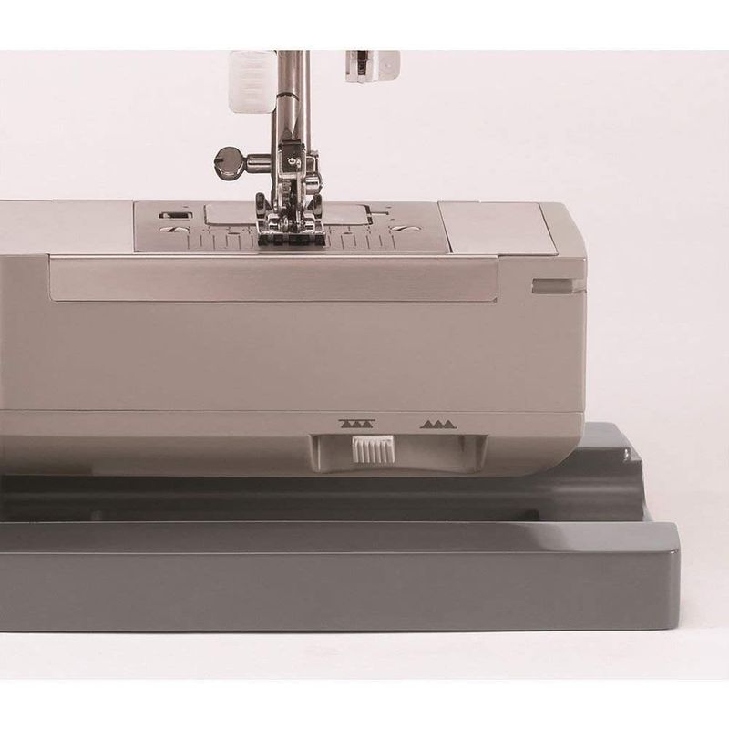 outlet-maquina-de-costura-facilita-pro-4423-singer-cinza-127v-4
