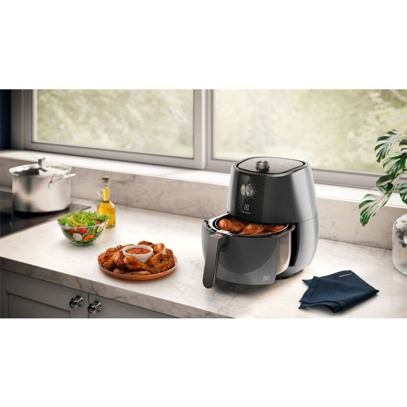 outlet-fritadeira-eletrica-electrolux-4l-1400w-eaf30-grafite-127v-12.jpg